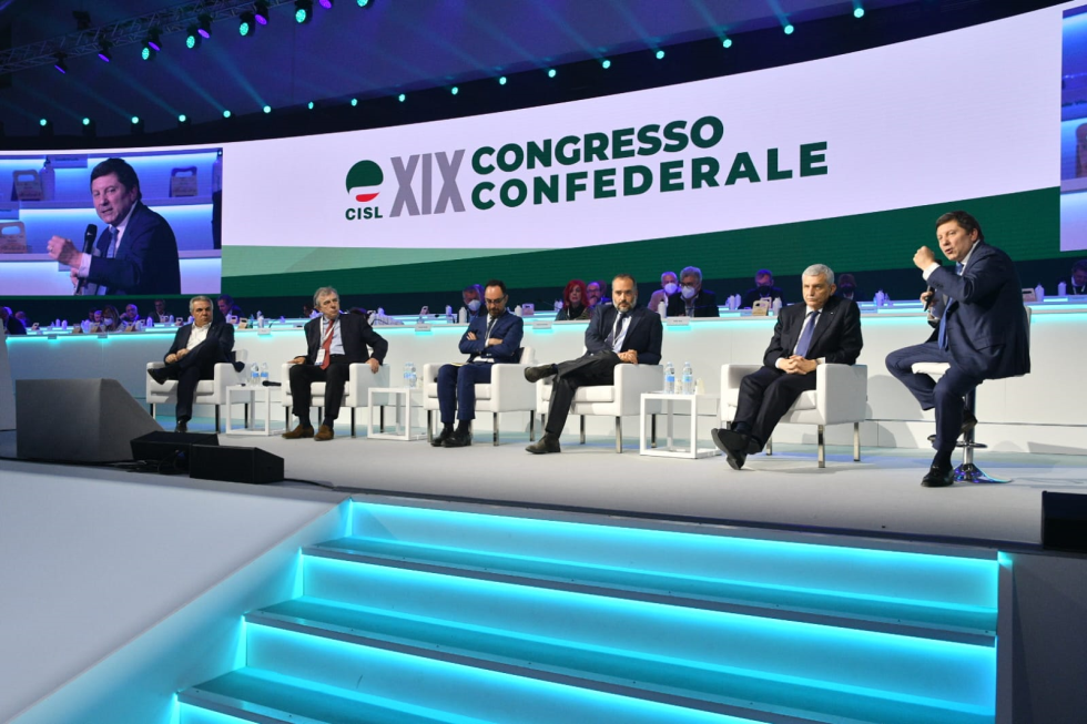 XIX Congresso Cisl. Luigi Sbarra rieletto Segretario Generale della Cisl all’unanimità dei consensi